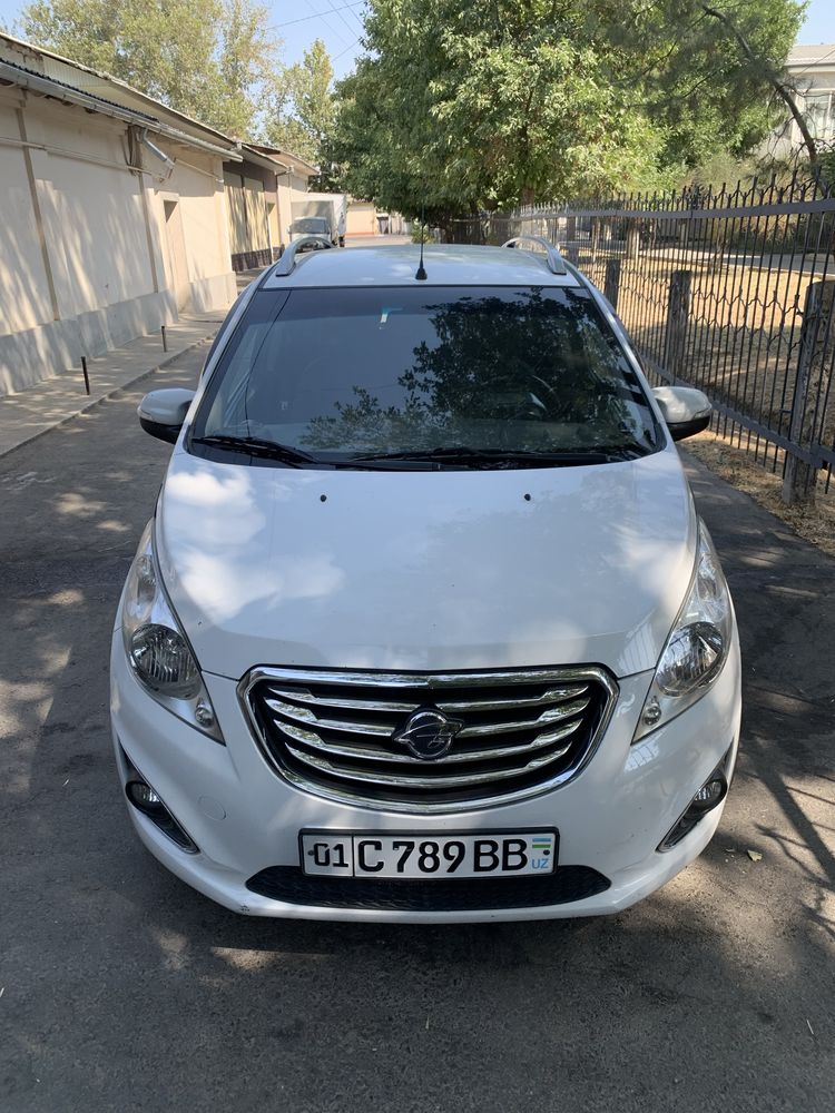 Продаётся спарк автомат коробка.
