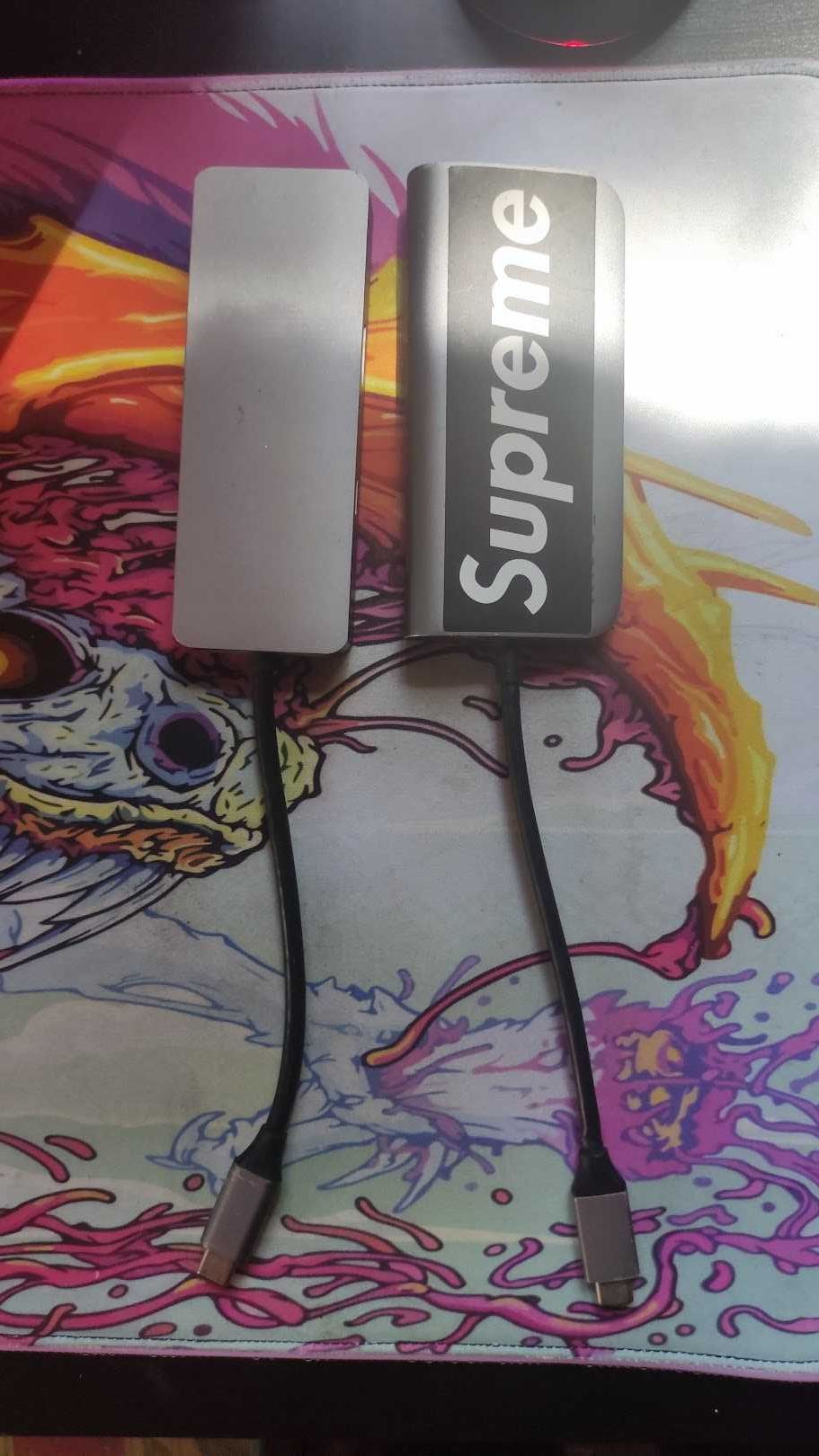 USB C докинт станции за лаптоп
