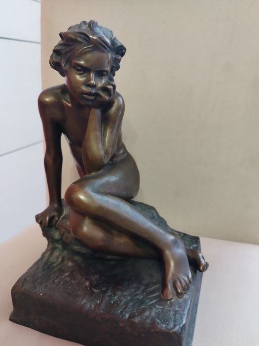 Уникална бронзова скулптура