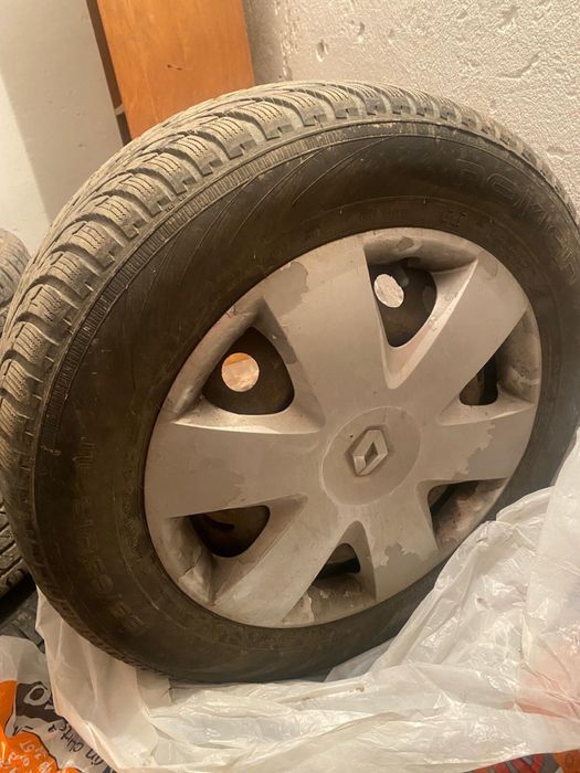 Roti complete de iarna 195/65/R15 Nokian