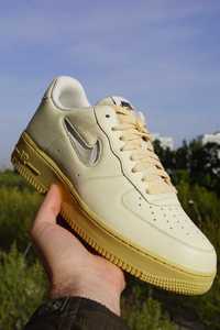 Nike Air Force 1 42,5 DO9456 100