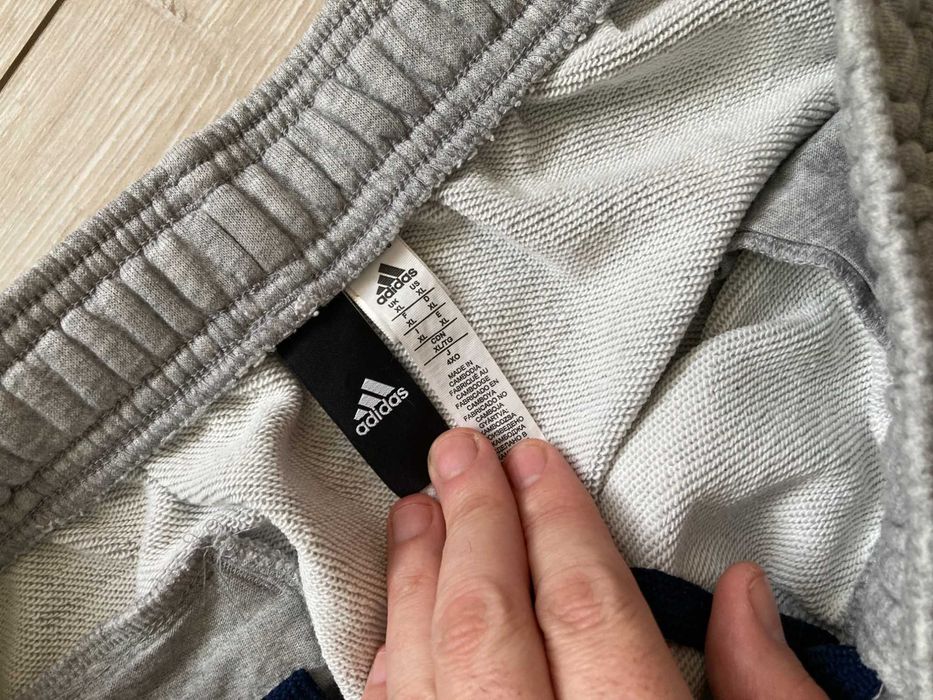 Адидас Adidas Essentials къси панталони къс панталон шорти размер XL