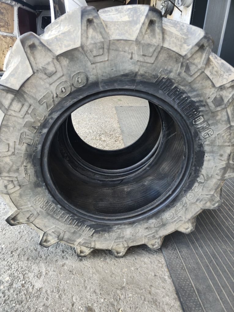 Anvelope 420 70 r 24 .