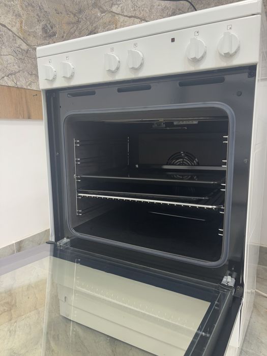 Готварска печка Voss/Electrolux 73 литра