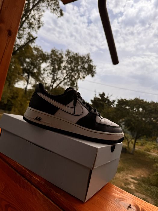 Air force 1 black&white