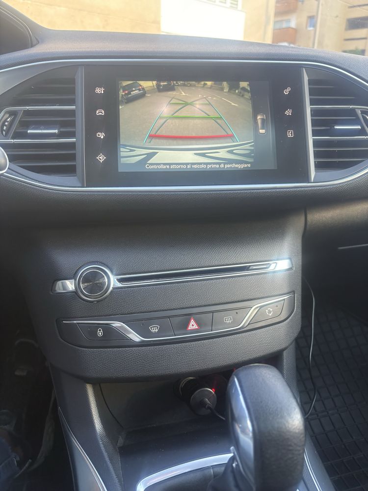 Peugeot 308 automat 2.0 blue HDI panoramic an 2014 150 CP