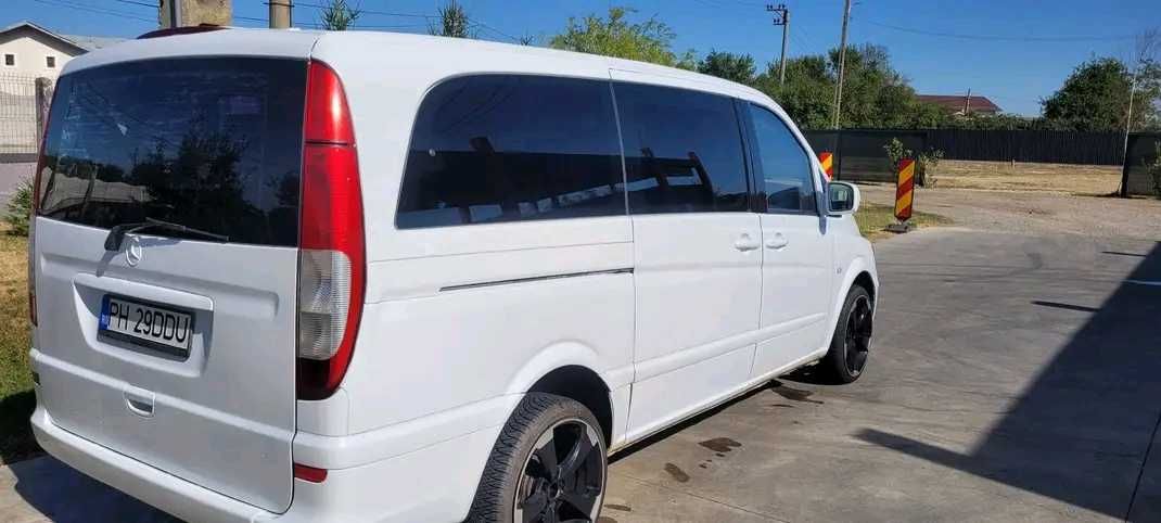Vând Mercedes vito 2013 8+1 locuri propietar