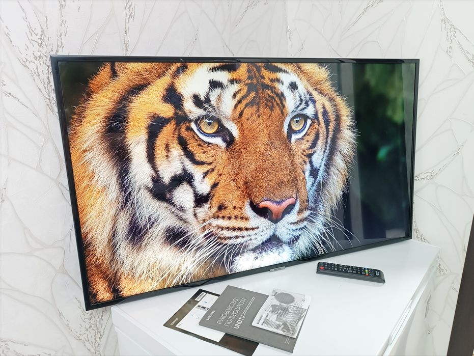 Телевизор SAMSUNG 43" Смарт 4k.