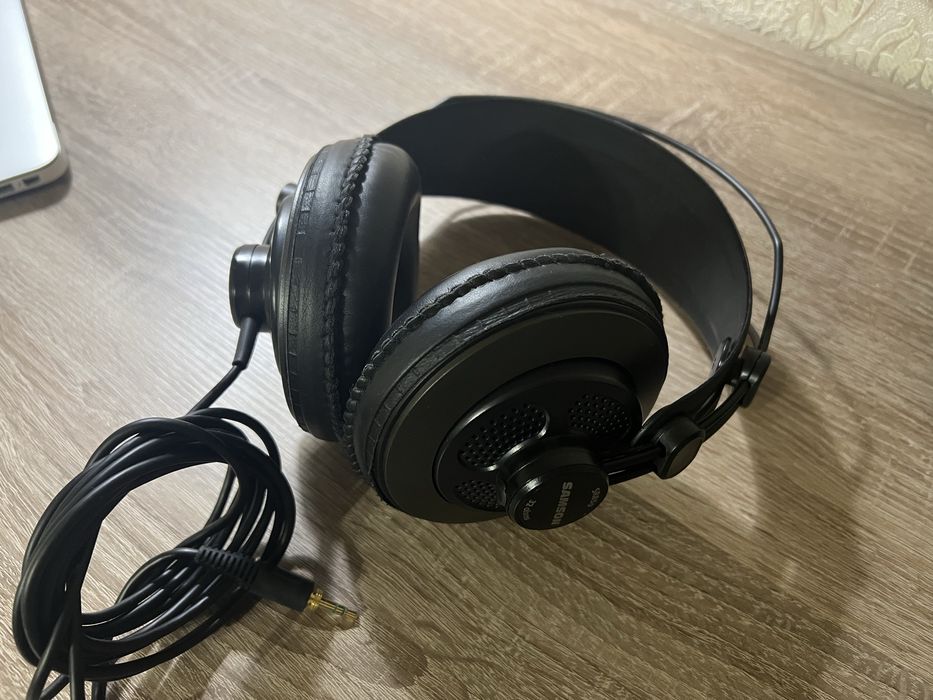 Наушники Samson SR 850