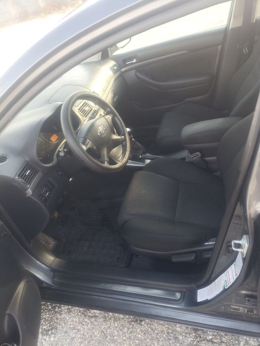 Toyota Avensis  D-4D
