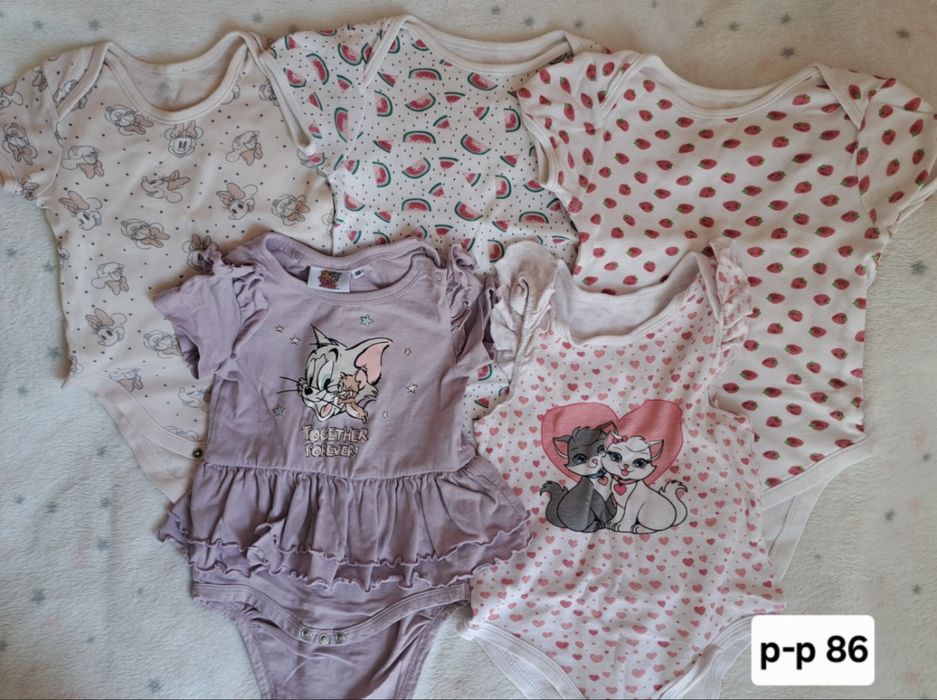 Комплекти детски дрехи