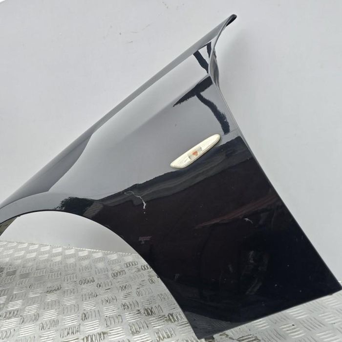 Aripa fata stanga BMW Seria 3 E90