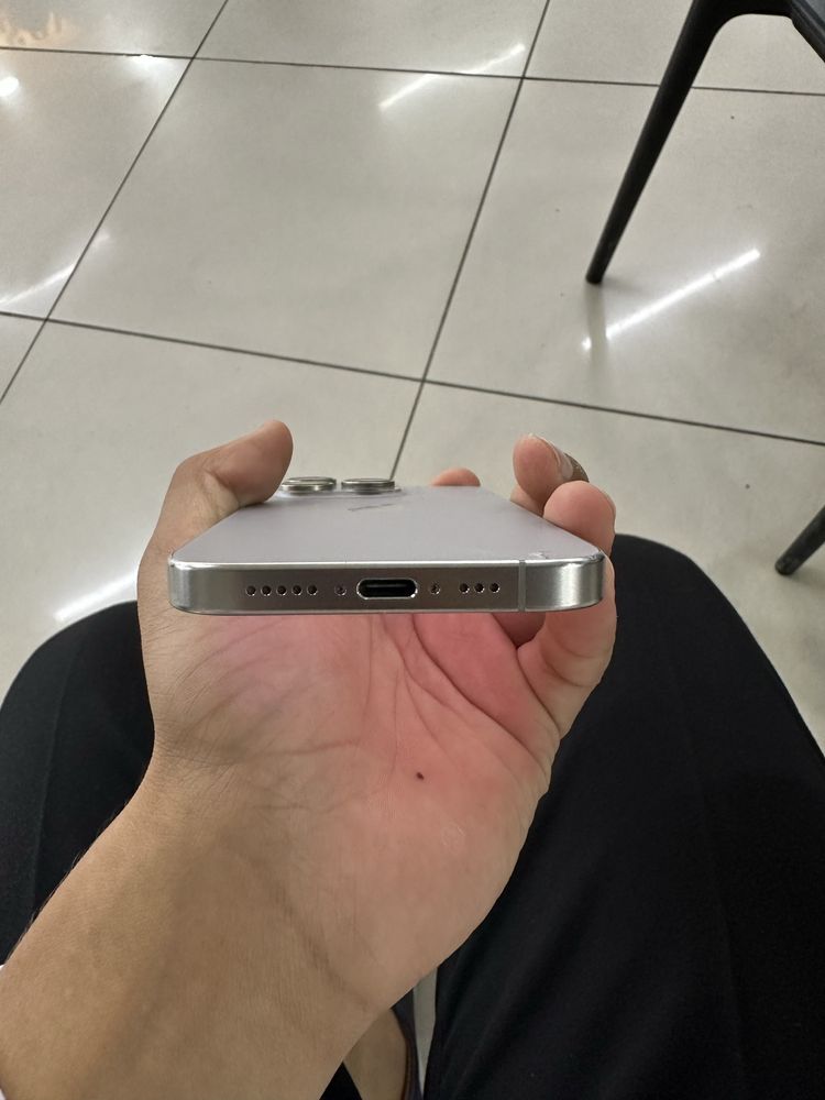 iPhone 15pro 256gb
