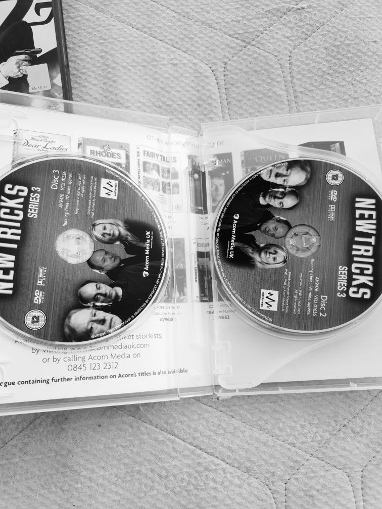 Top 100 Filme  Vand DVD filme originale  Pret bomba