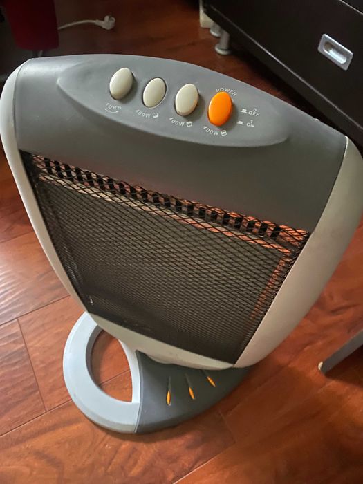 Incalzitor cu infrarosu si halogen Vortex model Safe Compact, 1200 W