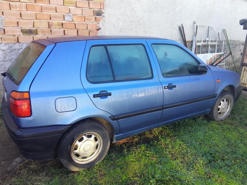 Продава се голф 3