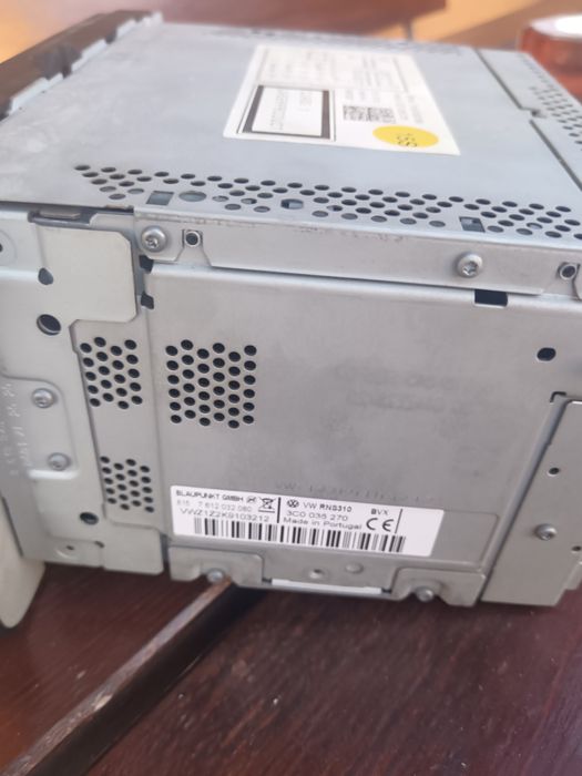 Navigație originală pentru w pasat B6