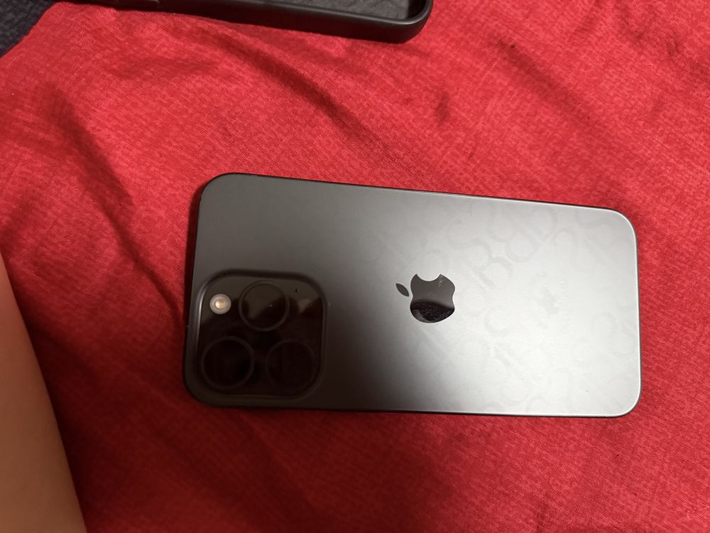 Iphone 15 Pro max sotiladi srochna
