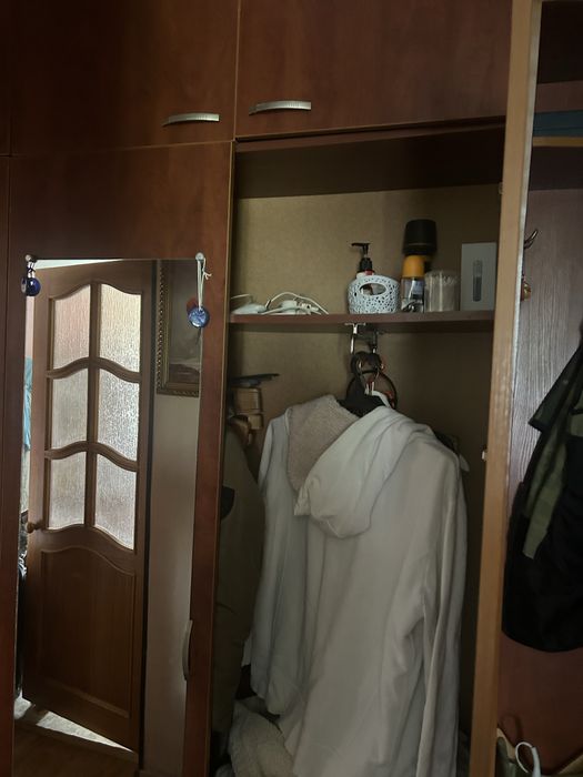 Шкаф в прихожую цвет груша