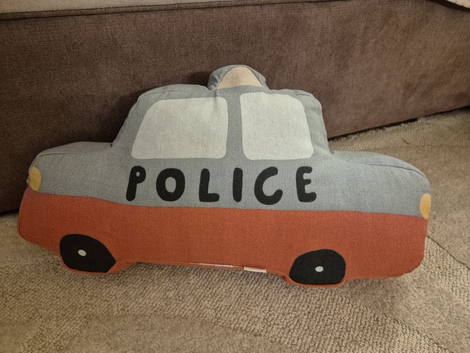 Декоративна възглавница полицейска кола за детска стая