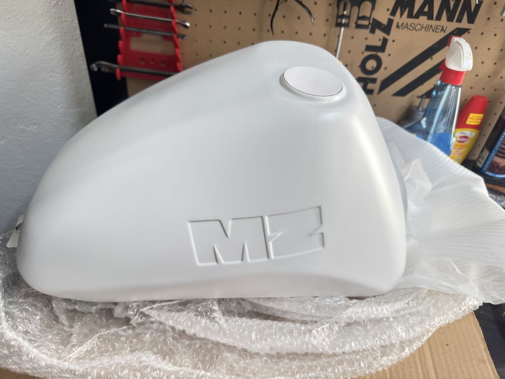 Нов резервоар Mz etz 251