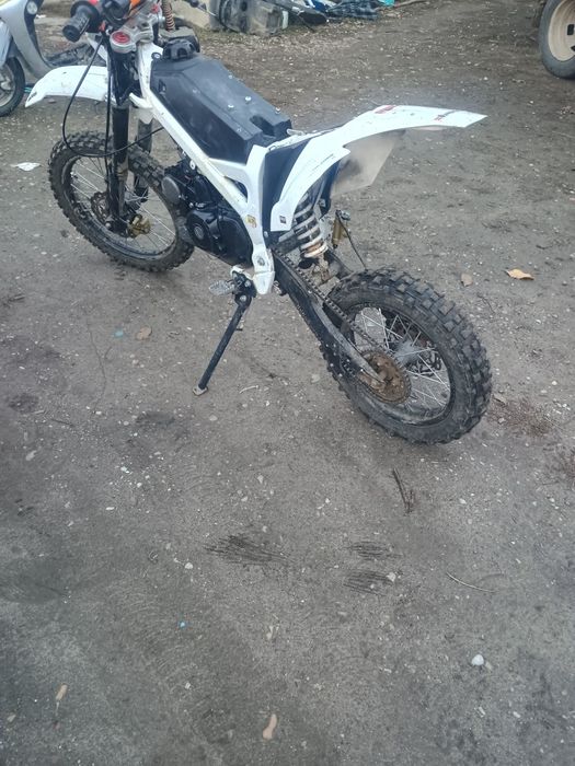 Vând motocross 125 KXD