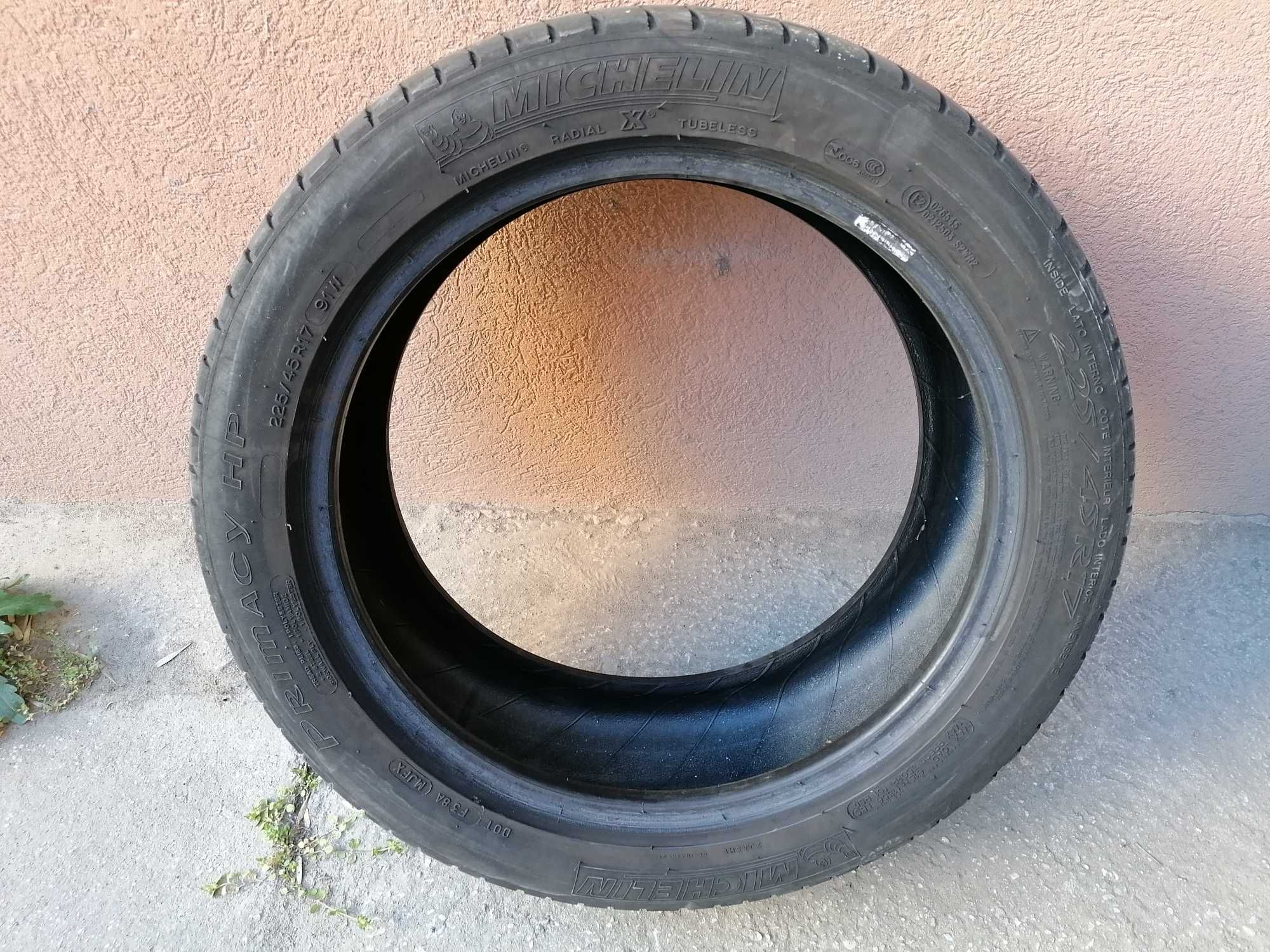 4 бр. летни гуми Michelin Primacy HP 225 45 17