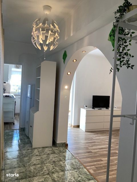 Vanzare - apartament 2 camere — zona restaurant Pronto