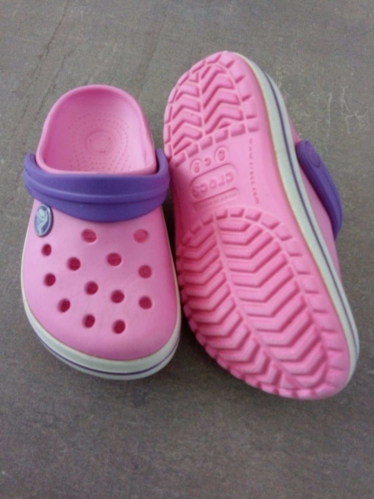 Papucei crocs Nr 25