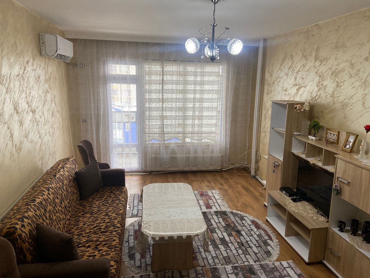Дава се под наем Тристаен апартамент в Хасково, Възраждане - 82 кв.м за 229.5 € - Снимка #10