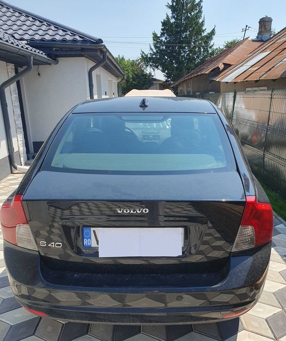 Vand Volvo S40, in stare foarte buna de functionare (probe la mecanic)