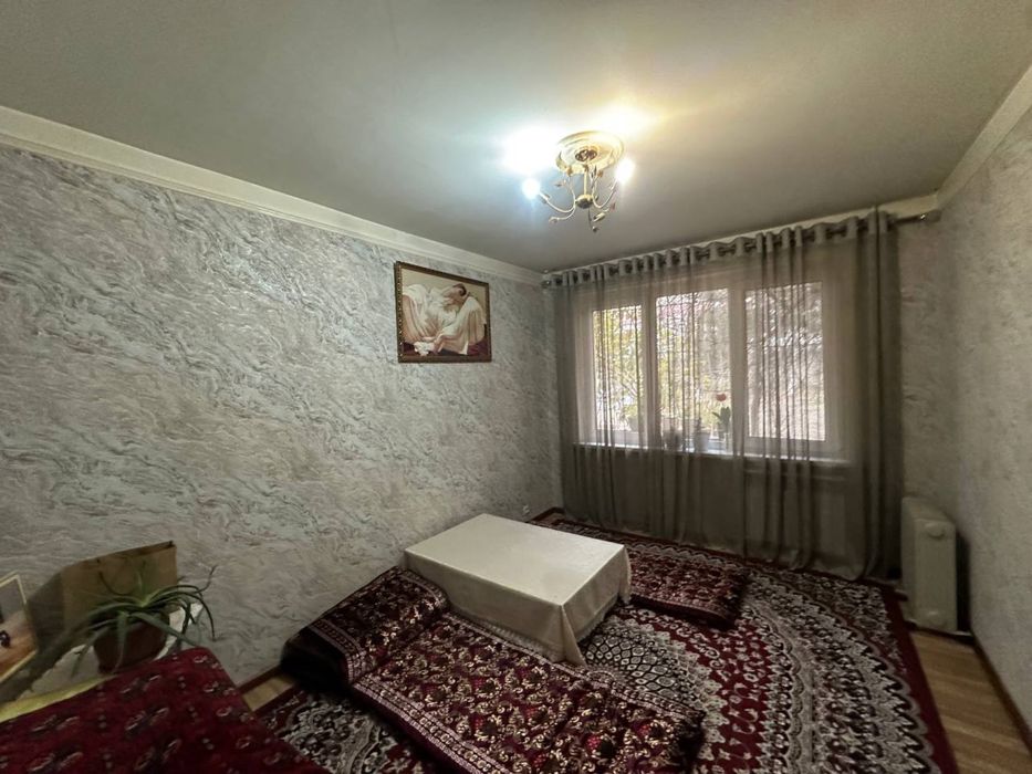 Продаётся 3-комнатная квартира (югославский проект)