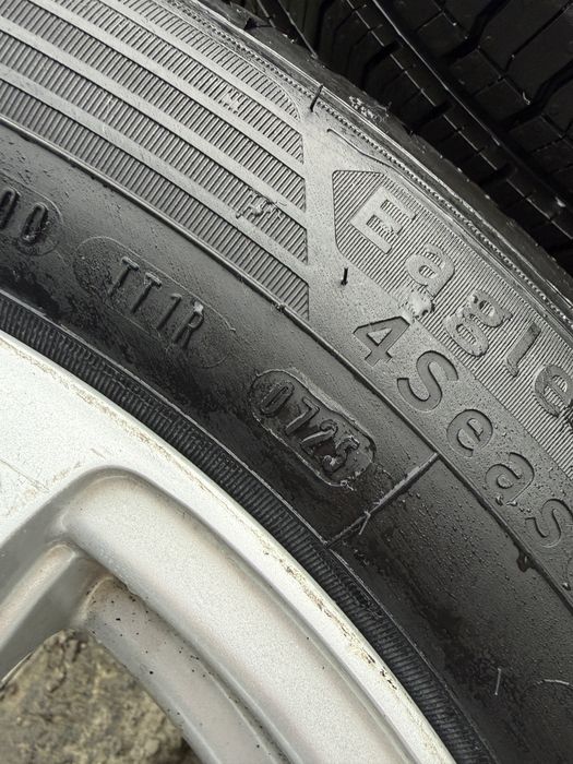 Jante R17 cu Cauciucuri 225/55/17 Goodyear 4 Season Noi!!!