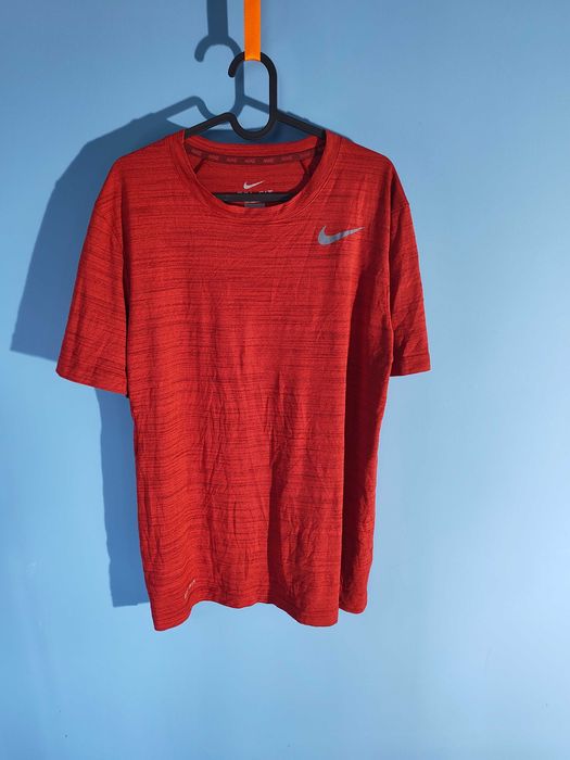 NIKE Dri-Fit Тениска/Мъжка L