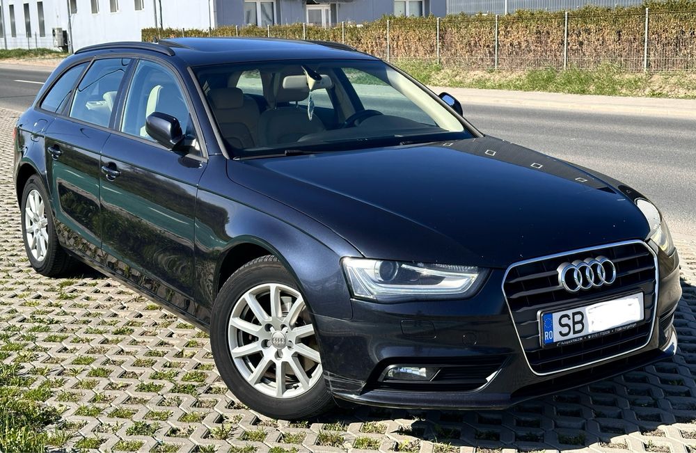 Audi A4 Avant 2015 2.0 Diesel Piele Trapa Navi Led | Albastru Inchis