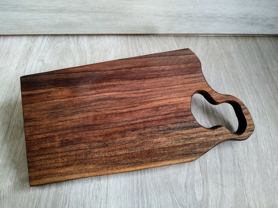 Дъска за сервиране или рязане на мезета