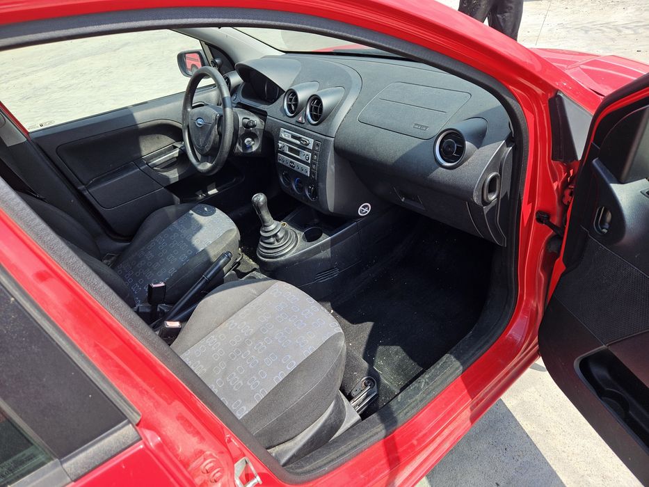 Форд Фиеста 1.3 бензин НА ЧАСТИ