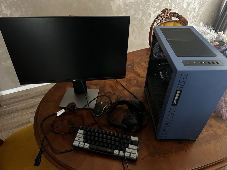 Vand urgent Pc gaming/desktop