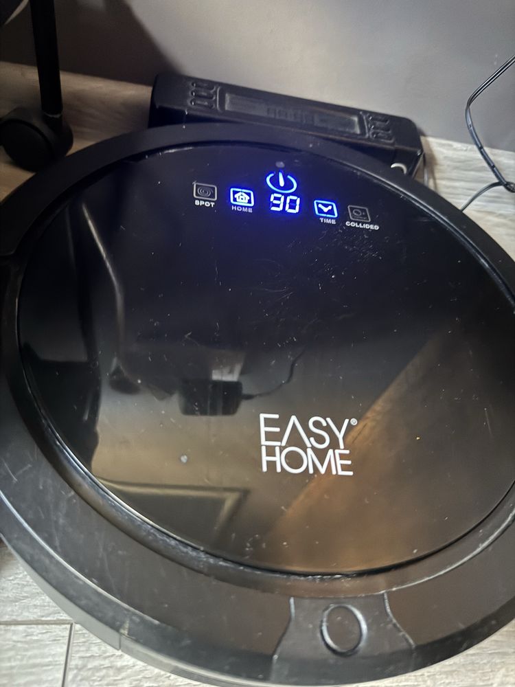 Прахосмукачка робот Easy Home