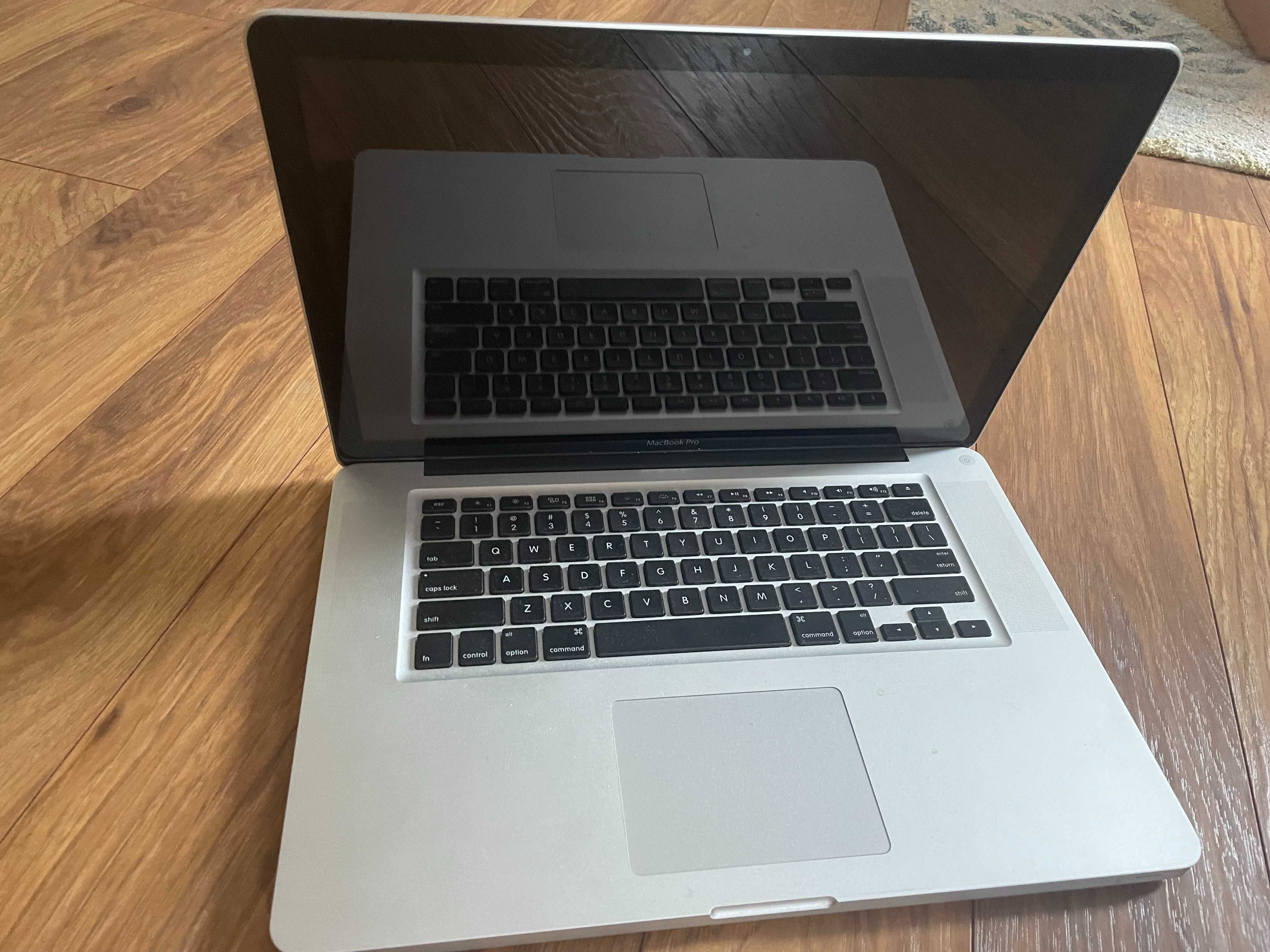 MacBook Pro с неработеща графична карта.