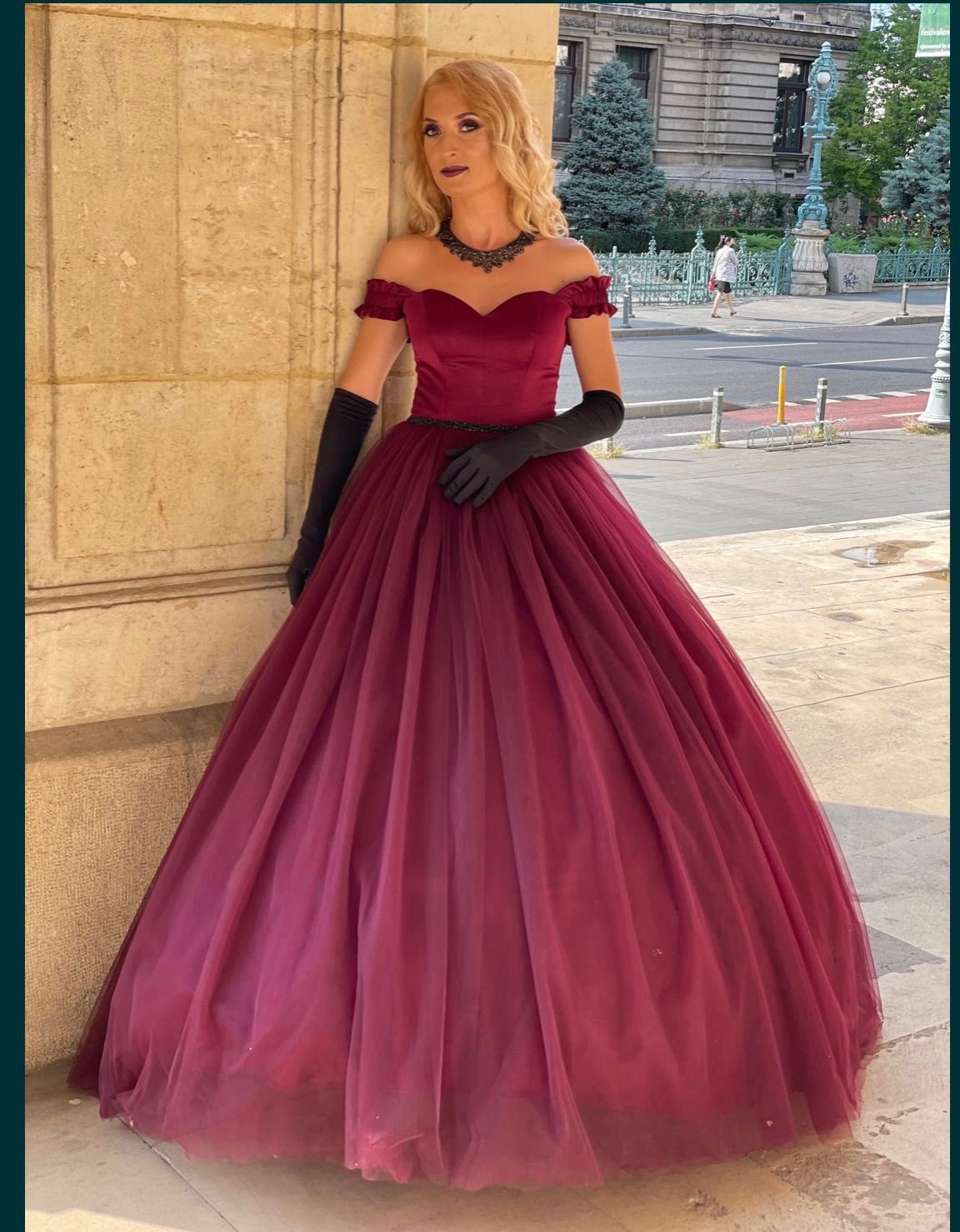 Rochie de nașa stil printesa