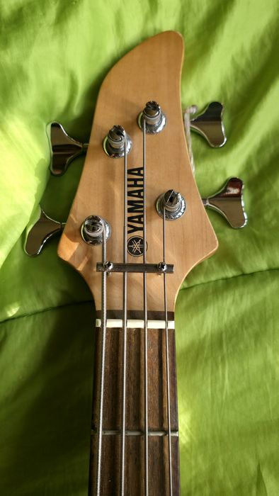 Бас гитара Yamaha RBX 170