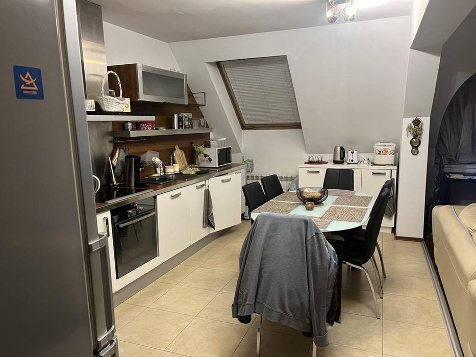 Дава се под наем Тристаен апартамент в София, Лозенец - 150 кв.м за 1200 € - Снимка #3