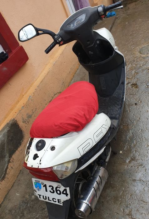 Scuter de vânzare sau la schimb cu eltric