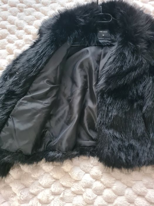 Палто в черно S размер