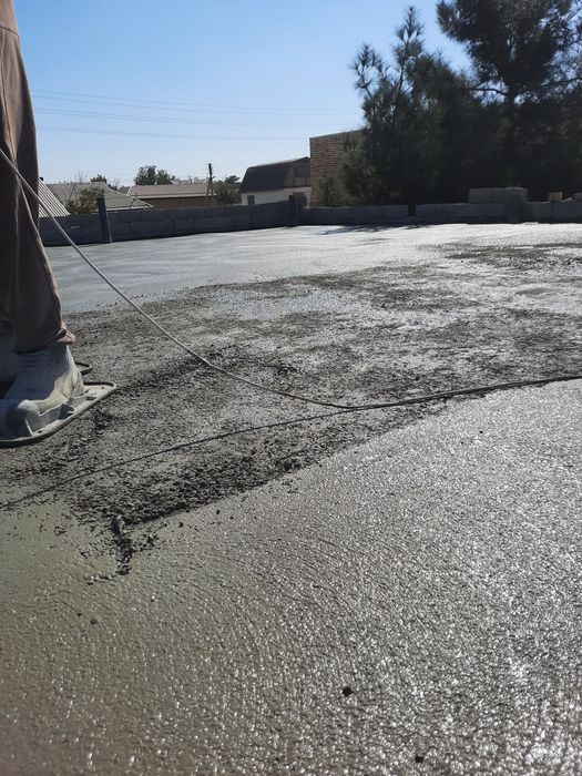 Пол сухой стяжшка хизмати