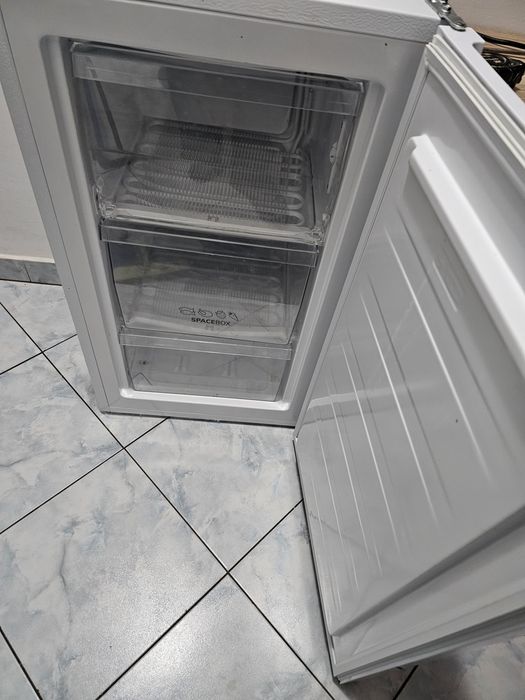 Congelator cu 3 sertare