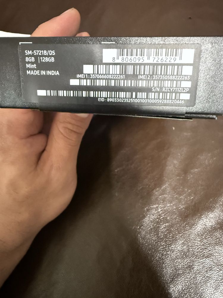Samsung S24FE нов