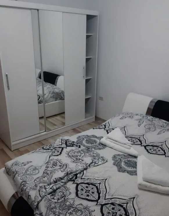 Дава се под наем Тристаен апартамент в Пловдив, Каменица 2 - 96 кв.м за 357 € - Снимка #1