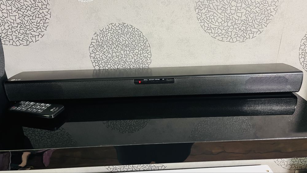 Lg  soundbar SPJ2B-Wo
